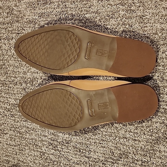 Aerisoles east wing tan leather upper slip ons size 8M balance man made - Picture 8 of 12
